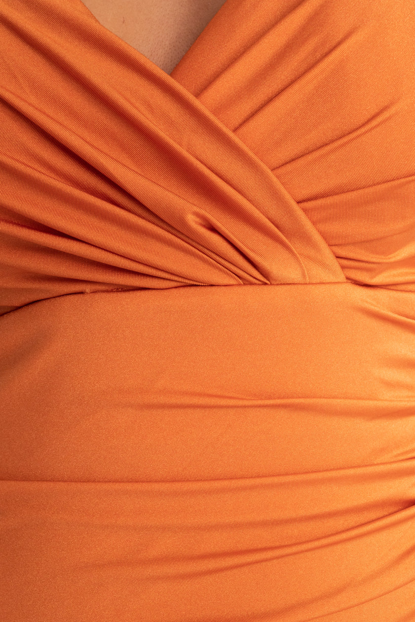 Vestido Largo con Cola