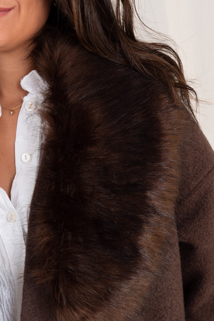 Cuello Pelo Sintético